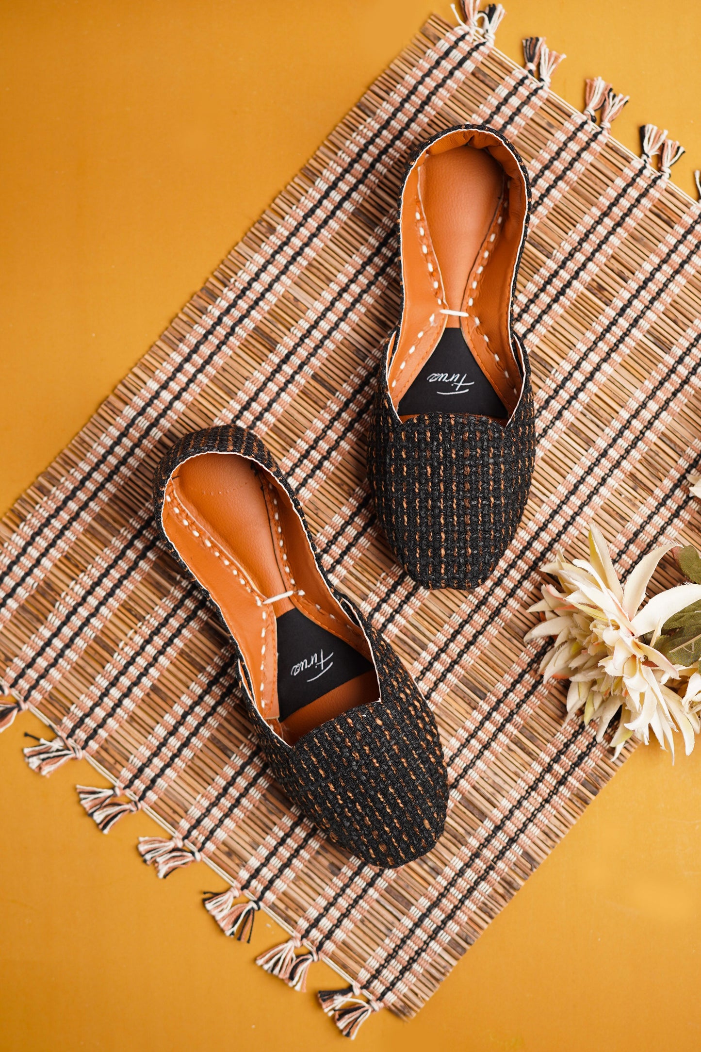 Retro (Black/Brown)