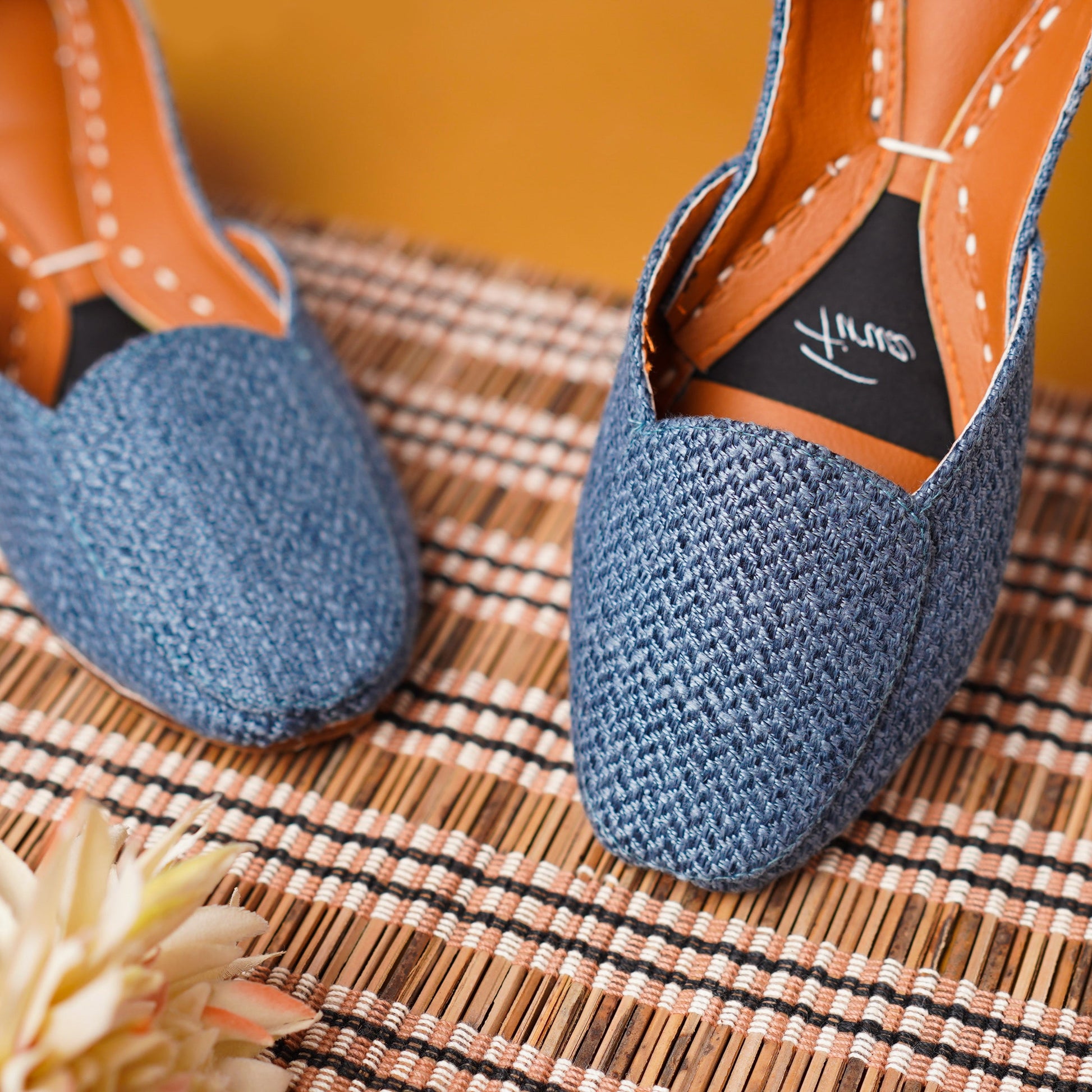 Retro (Blue)