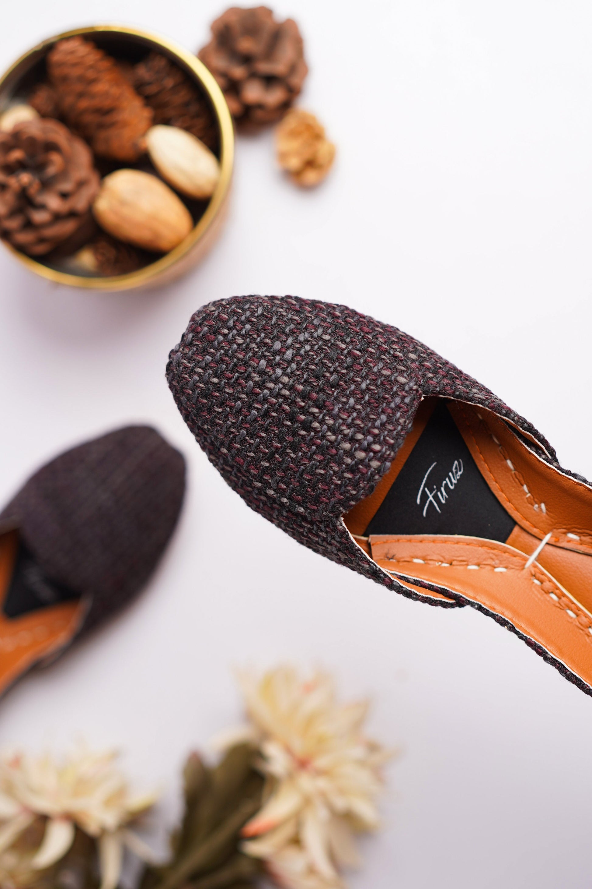 Retro (Black/Burgundy)