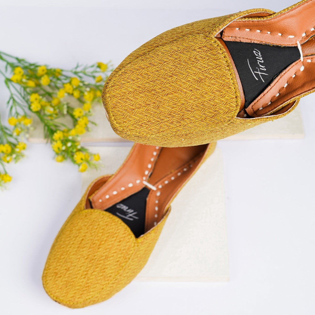 Retro (Deep Mustard)